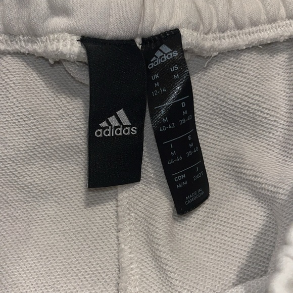 Men’s adidas Shorts - Picture 6 of 8